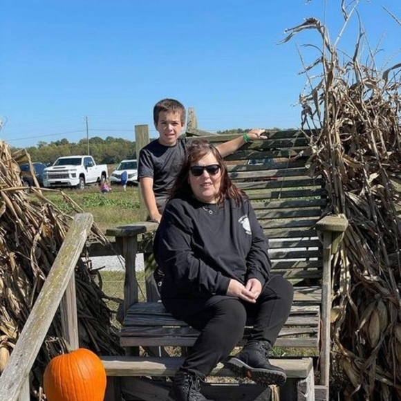 Meet your Posher, Donna - Picture 1 of 1